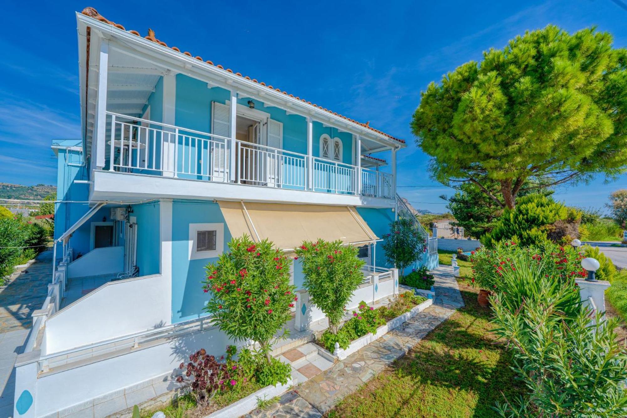 Stathis Beachfront Luxury Rooms Kalamákion Exteriör bild